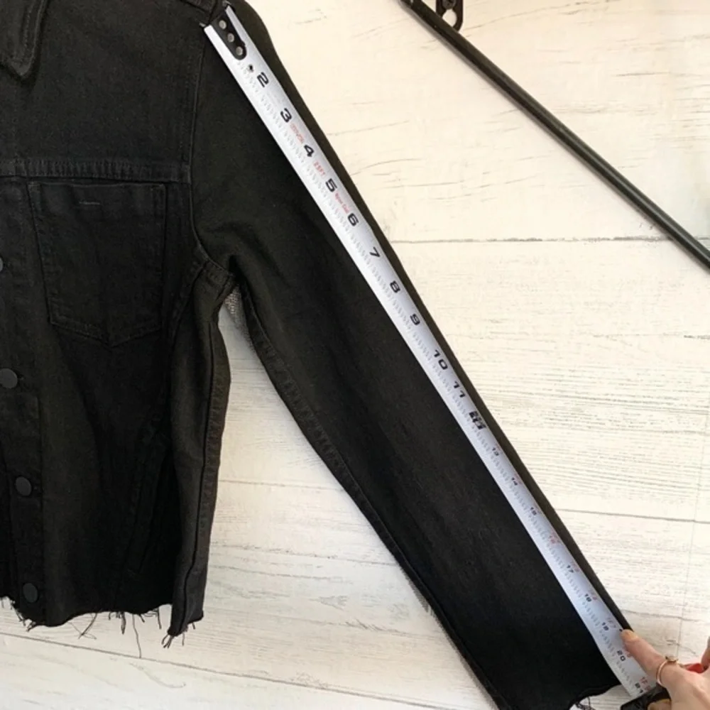 L’agence Janelle Cropped Black Jacket - Picture 13 of 14